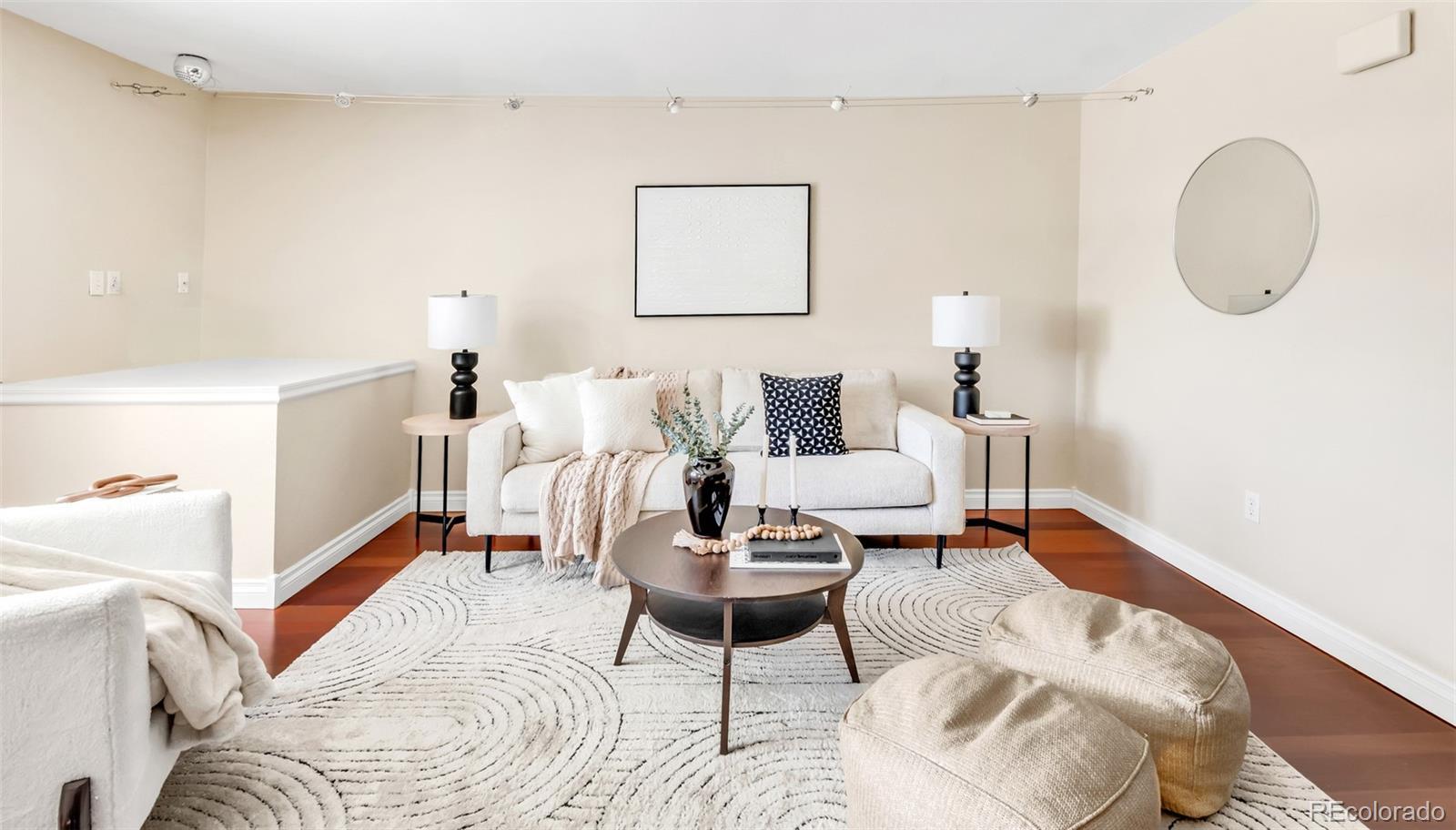 Photo of Listing #9864411