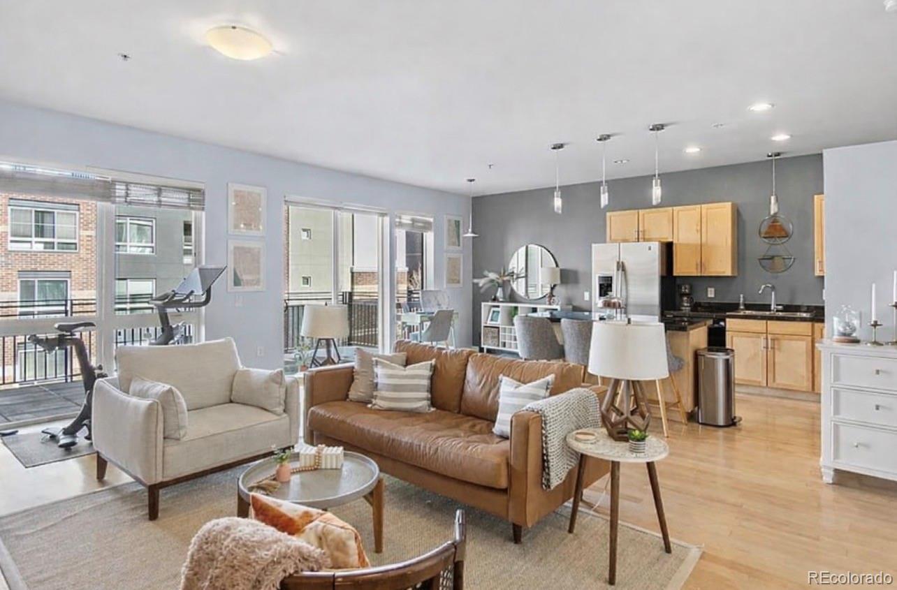 Photo of Listing #9877307