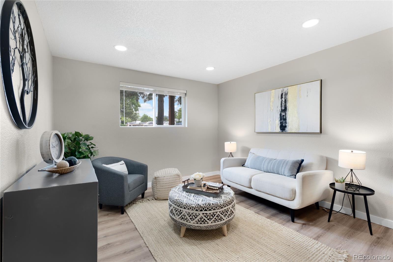 Photo of Listing #9906169