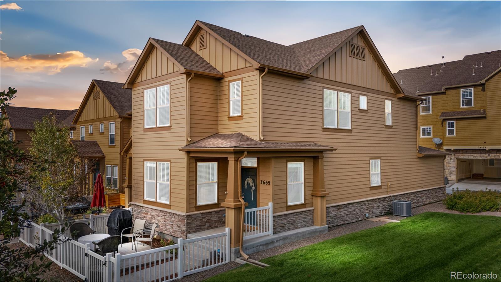 Photo of Listing #9922350