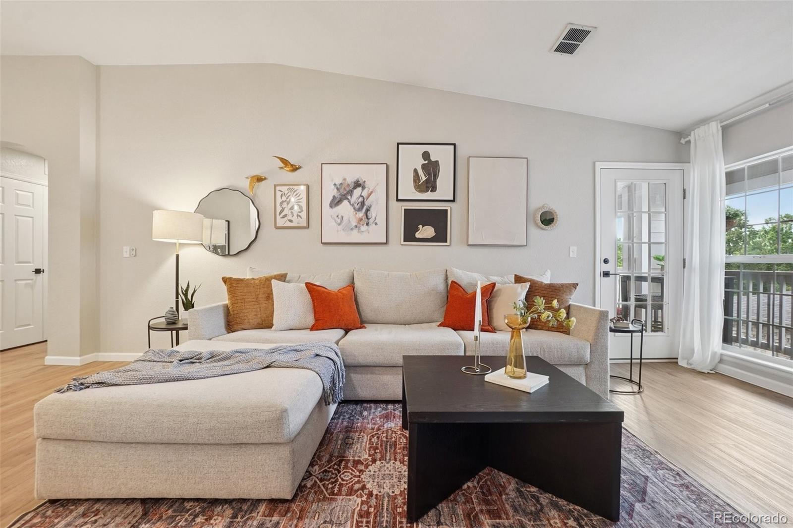 Photo of Listing #9970883