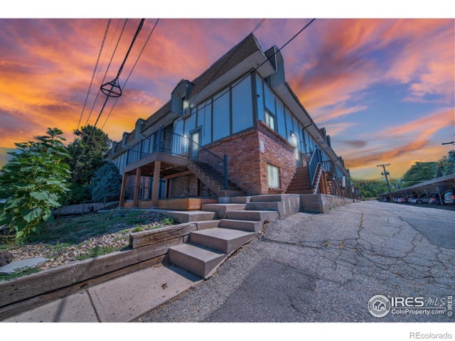 2700 S Holly Street, Denver