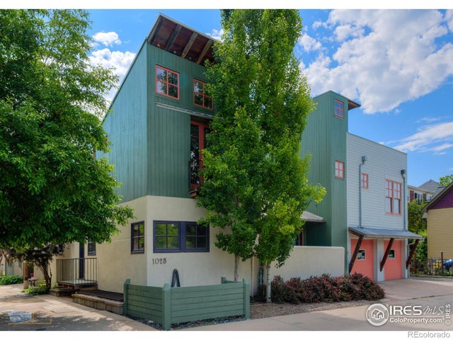 1028 Katy Lane, Longmont