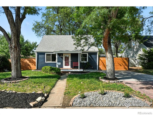 10595 E Lowry Place, Aurora