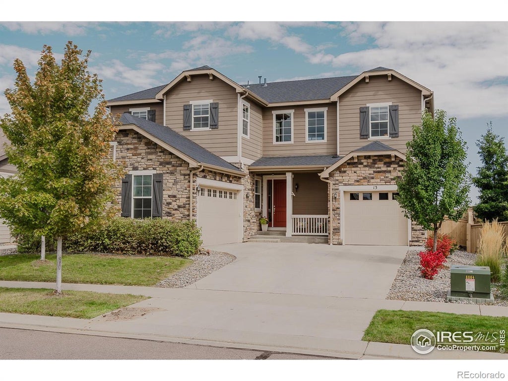 13 Western Sky Circle, Longmont