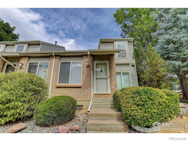 2148 Meadow Court, Longmont