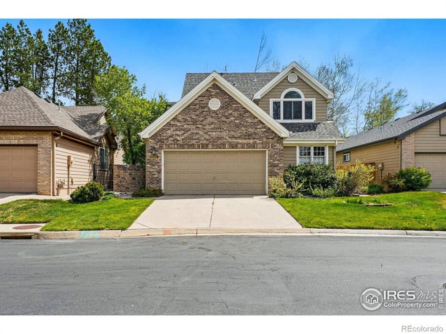 2252 S Yosemite Circle, Denver