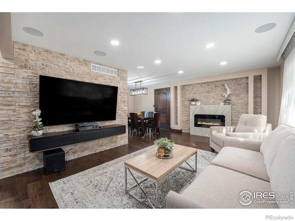 11921 W 70th Place, Arvada