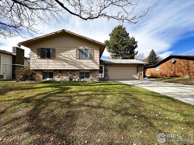 2421 Oleander Court, Loveland