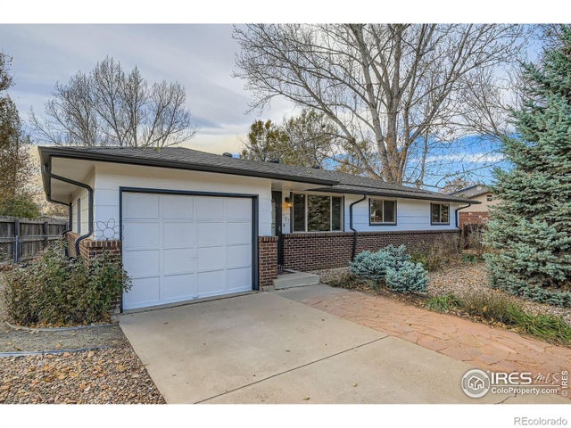 727 Hubbard Drive, Longmont