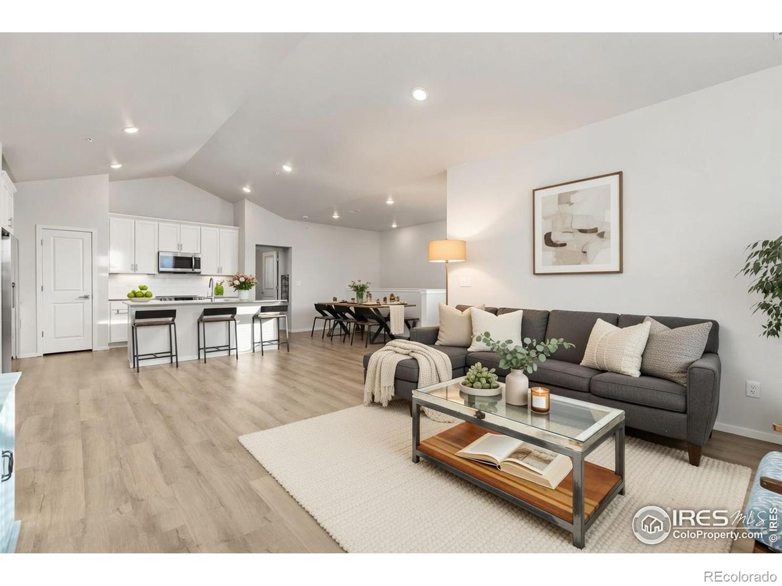 Photo of Listing #IR1048923