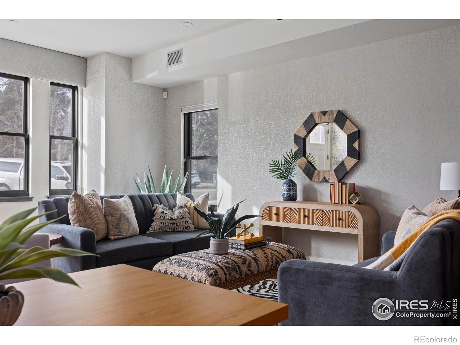 Photo of Listing #IR1050269