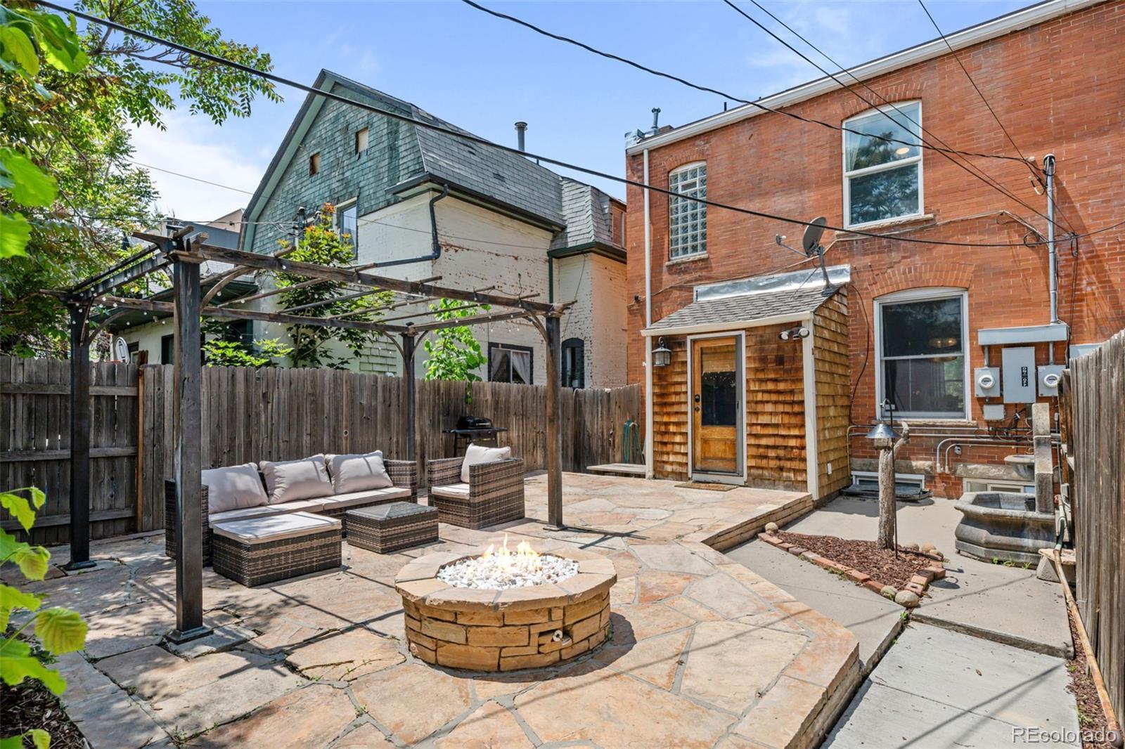 Photo of Listing #2552978