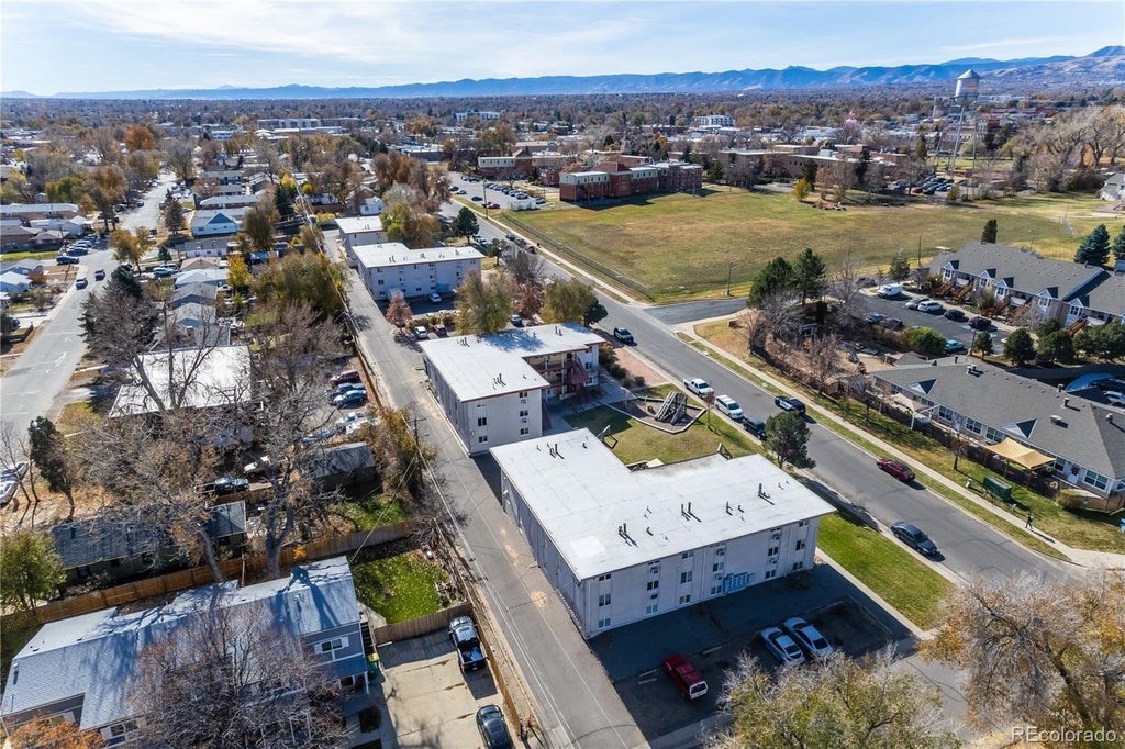 1700 Kendall Street, Lakewood