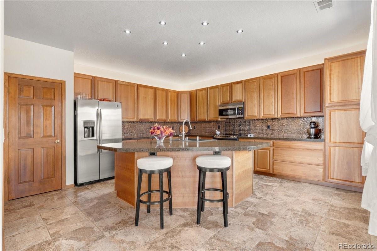 Photo of Listing #1611981