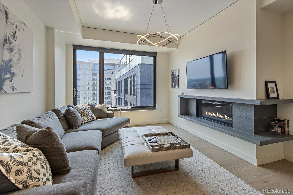 Photo of Listing #1914381