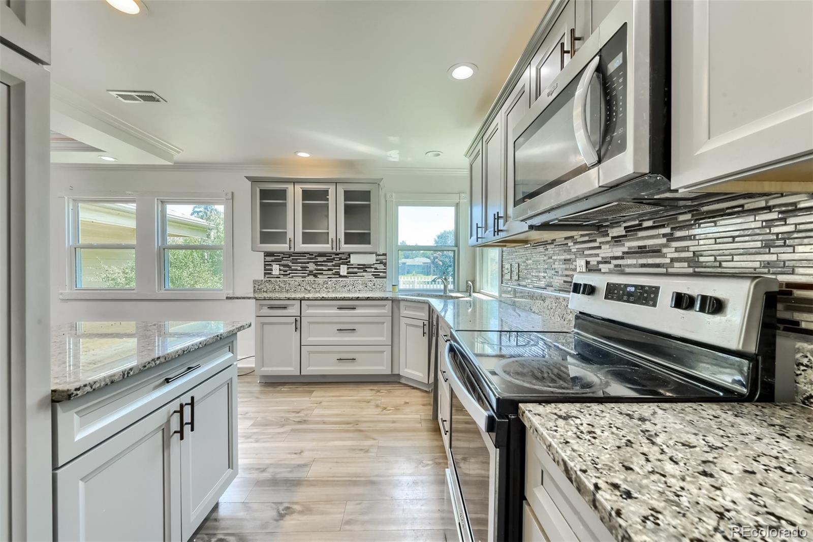 Photo of Listing #1914415