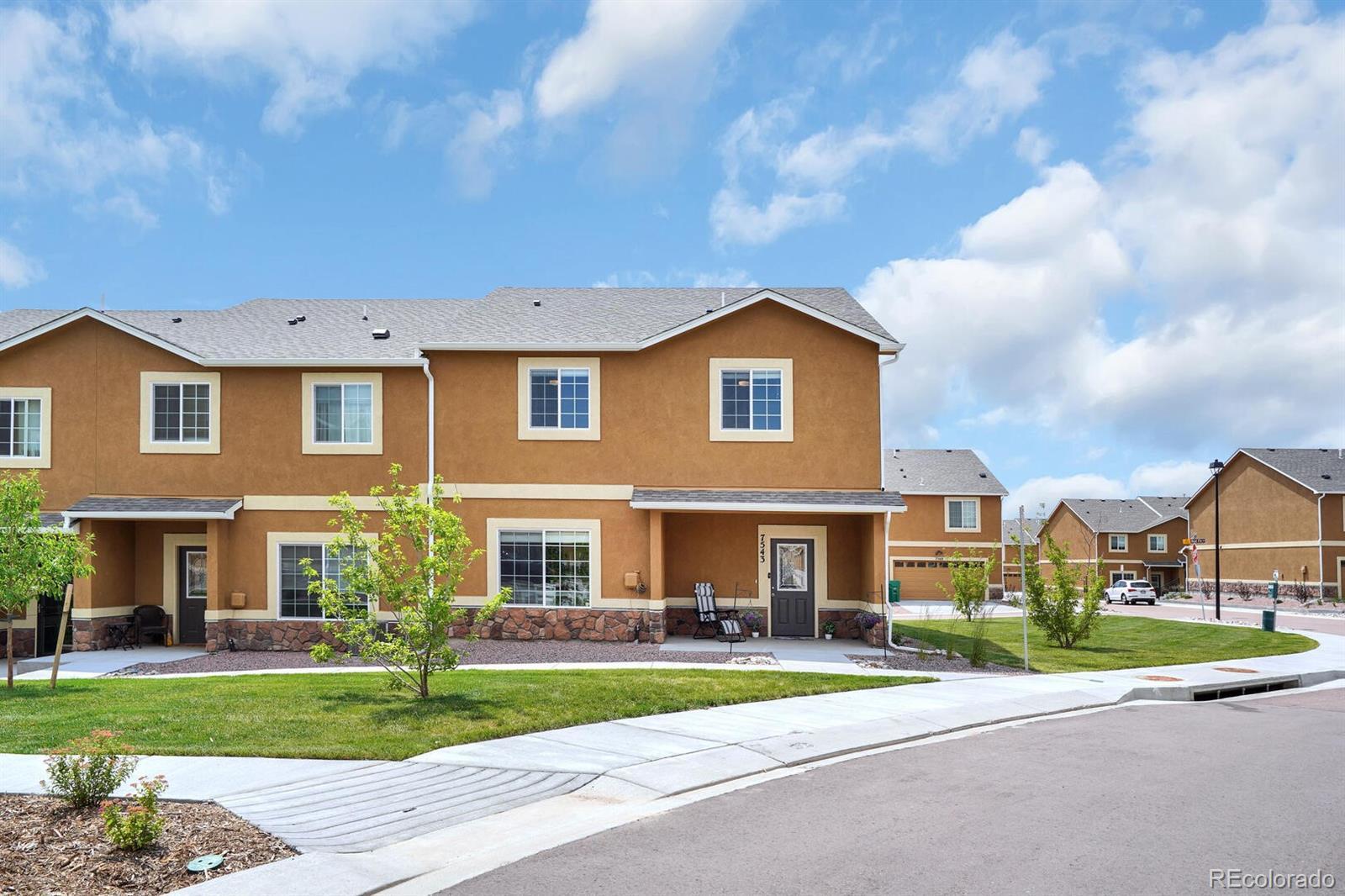 Photo of Listing #1980186