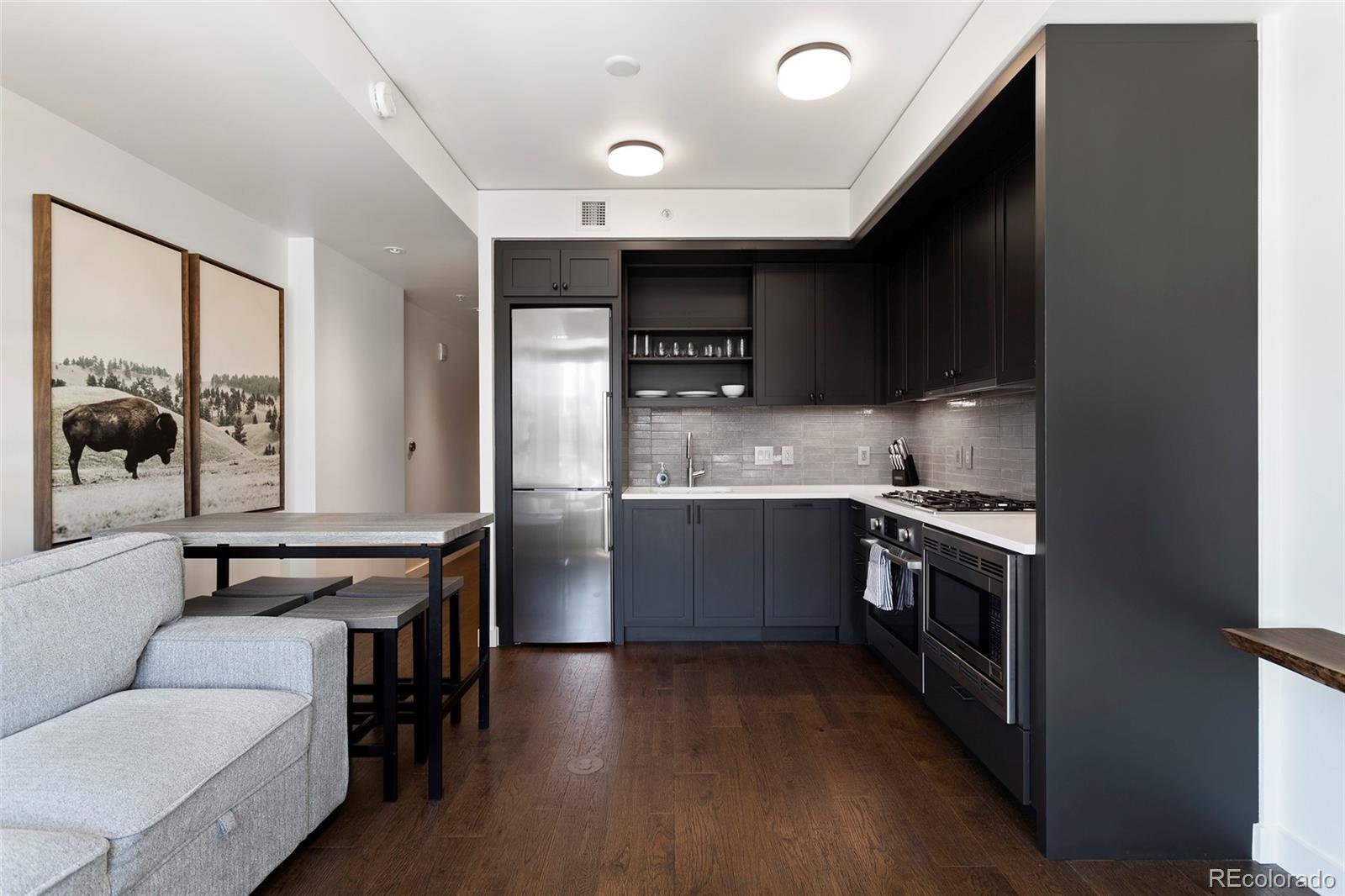 Photo of Listing #2104322