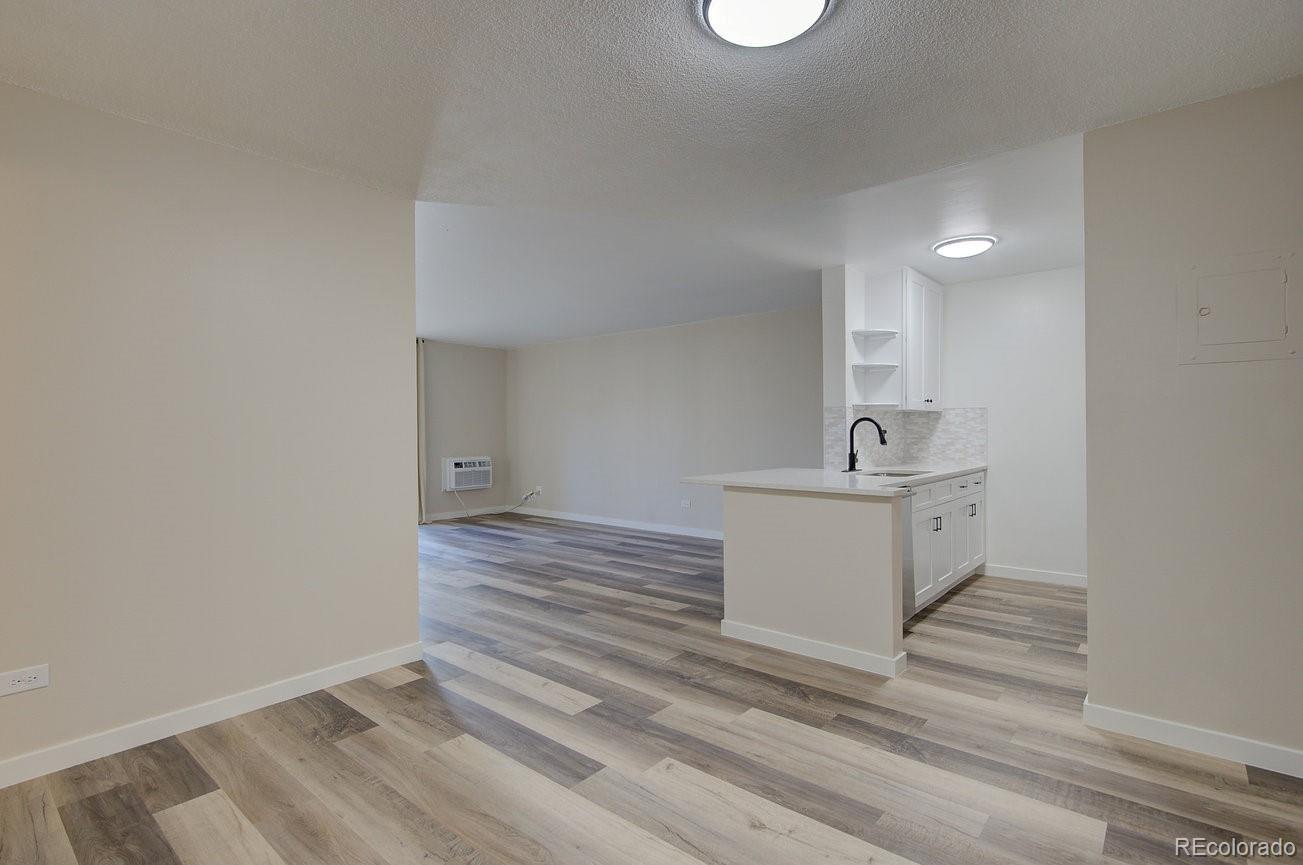 Photo of Listing #2160096