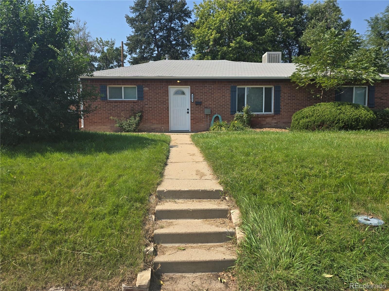 Photo of Listing #2344123