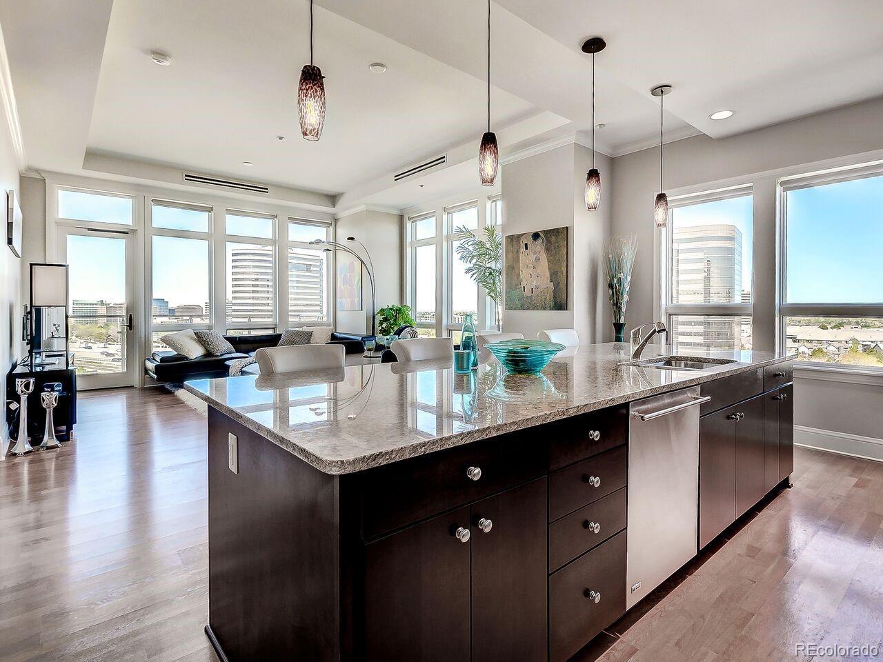 Photo of Listing #2429521