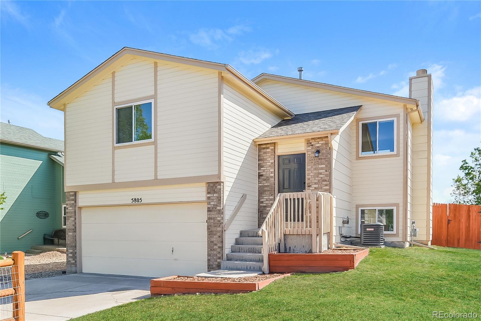 Photo of Listing #2459418