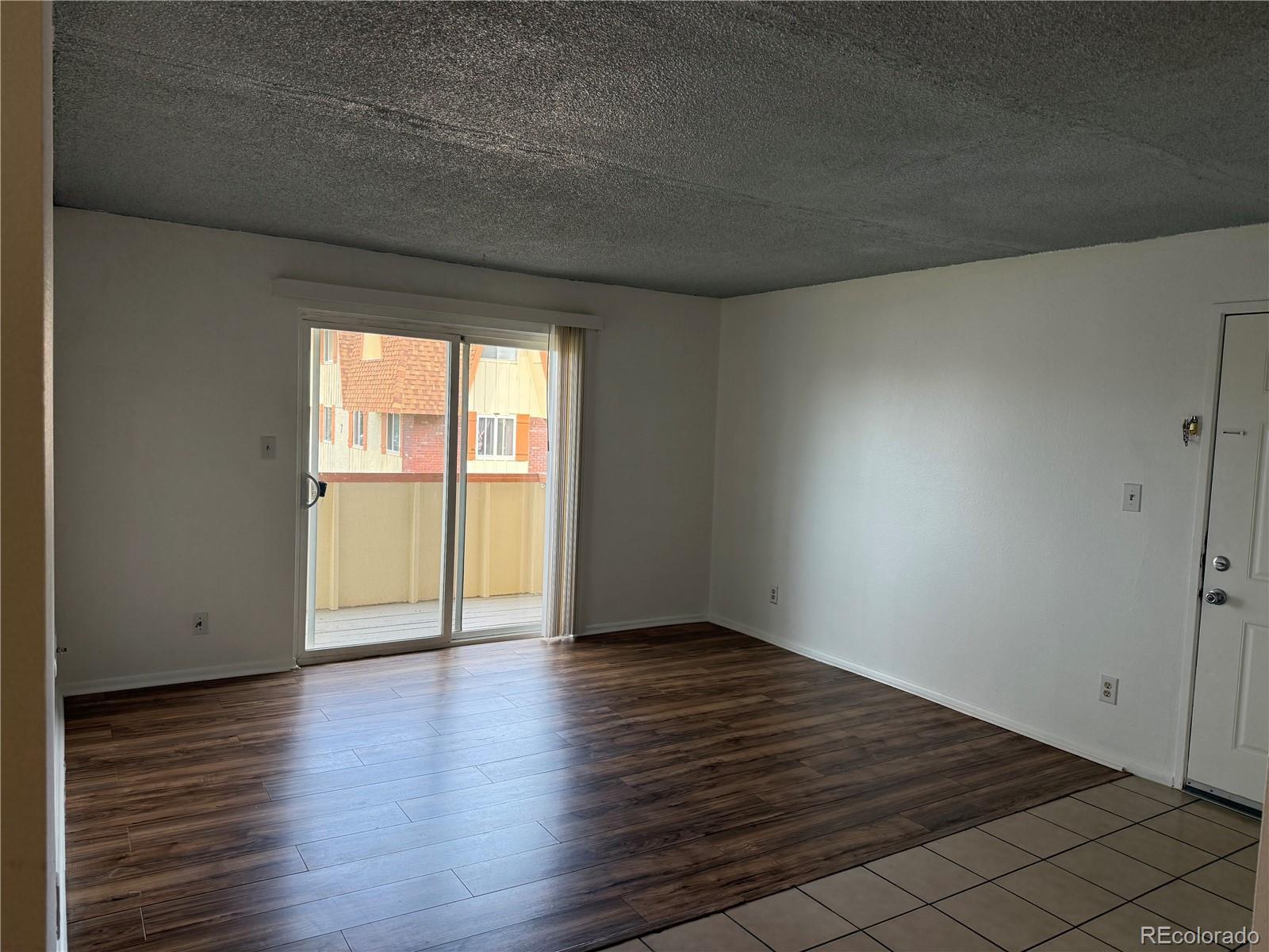 Photo of Listing #3277110