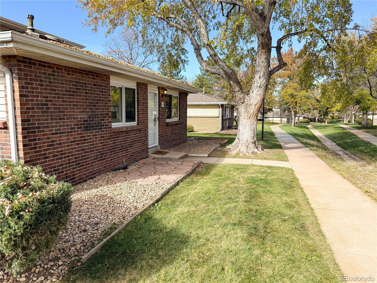 Photo of Listing #3303926