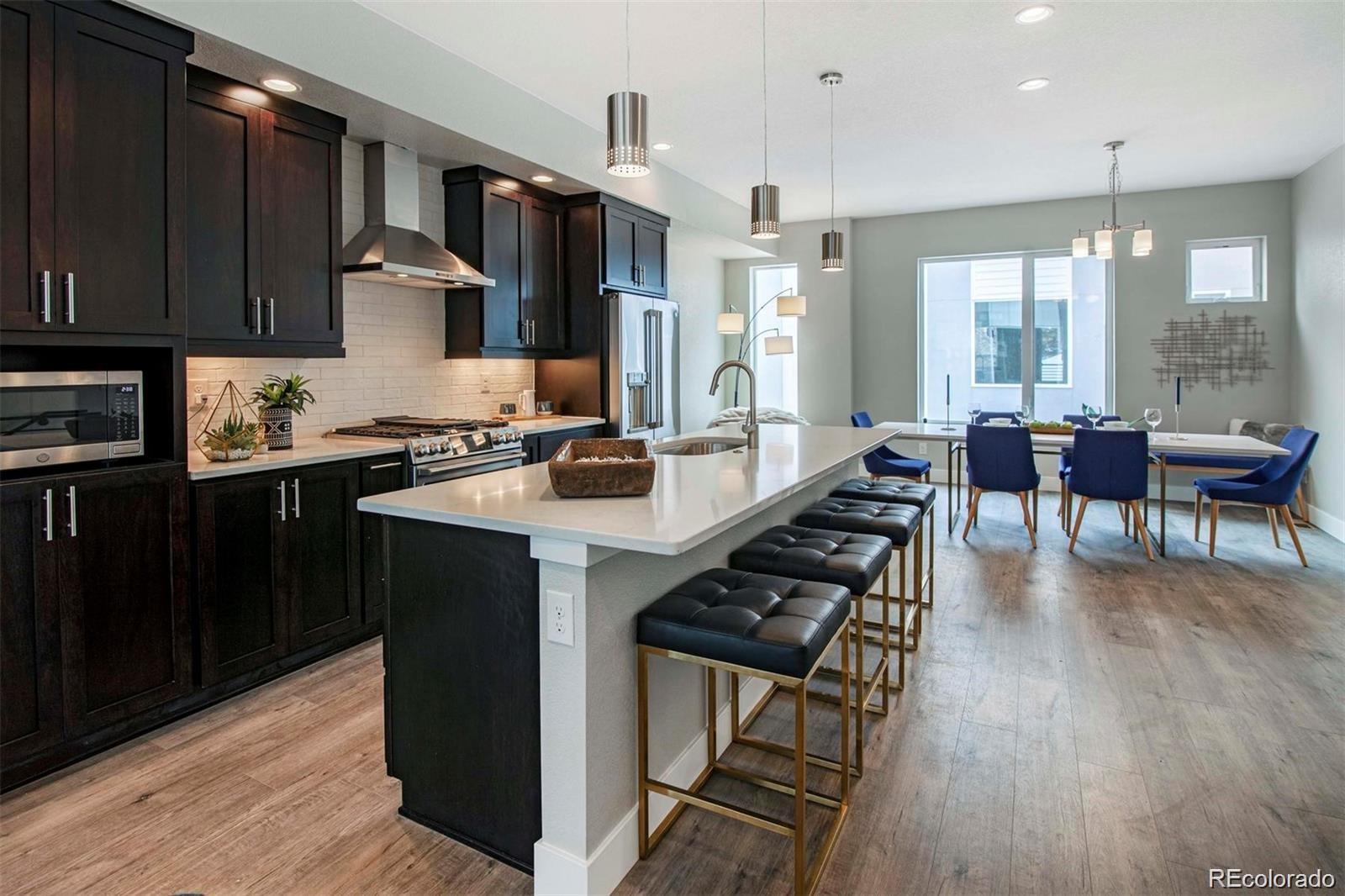 Photo of Listing #3402904