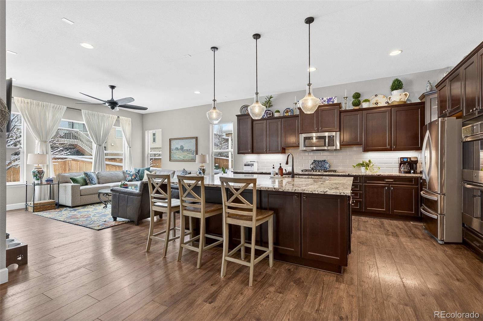 Photo of Listing #3421804