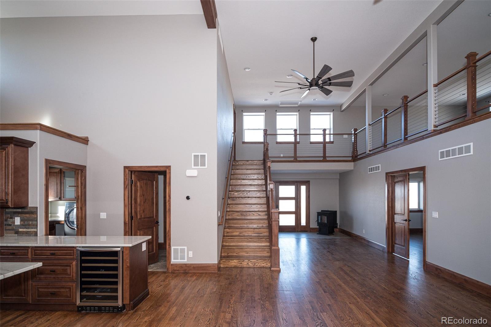 Photo of Listing #3693300