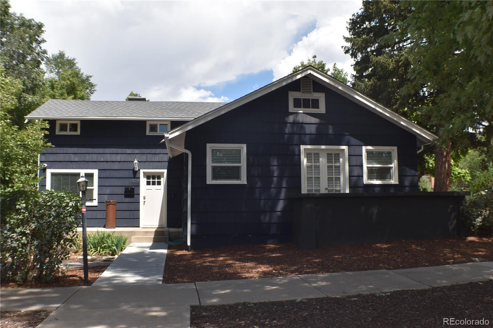 Photo of Listing #3706493