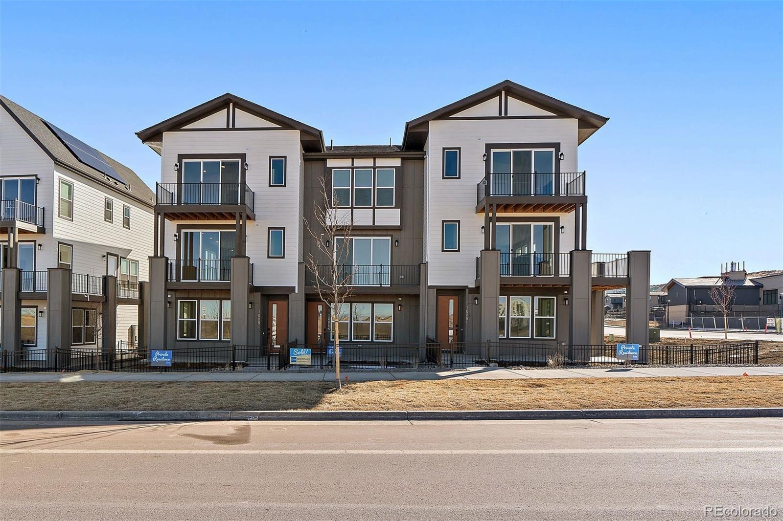 Photo of Listing #3741032