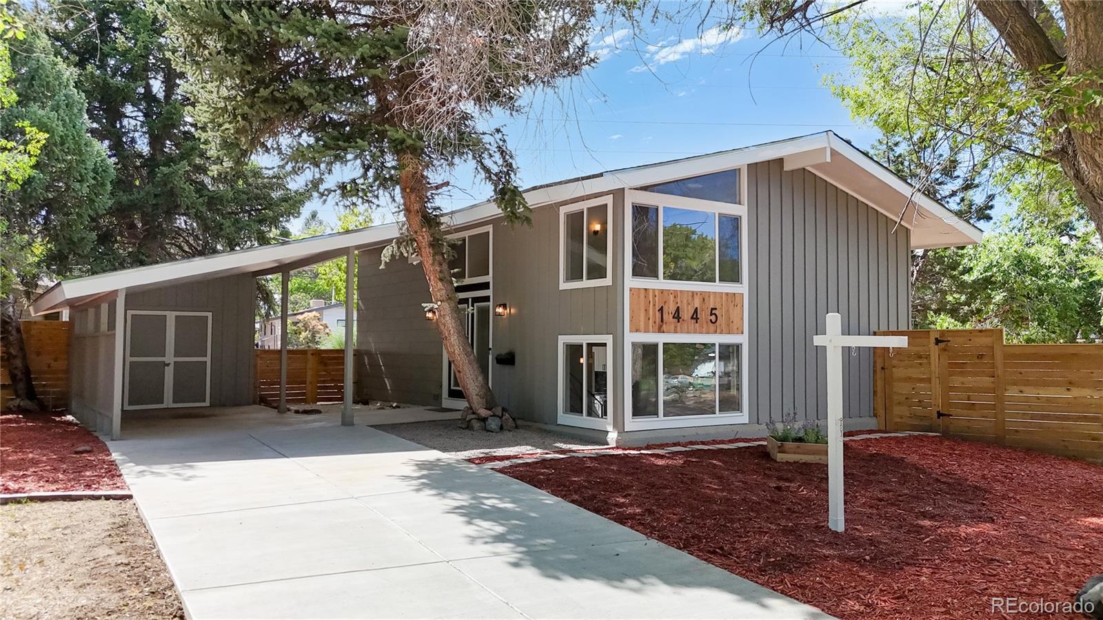 Photo of Listing #3892004