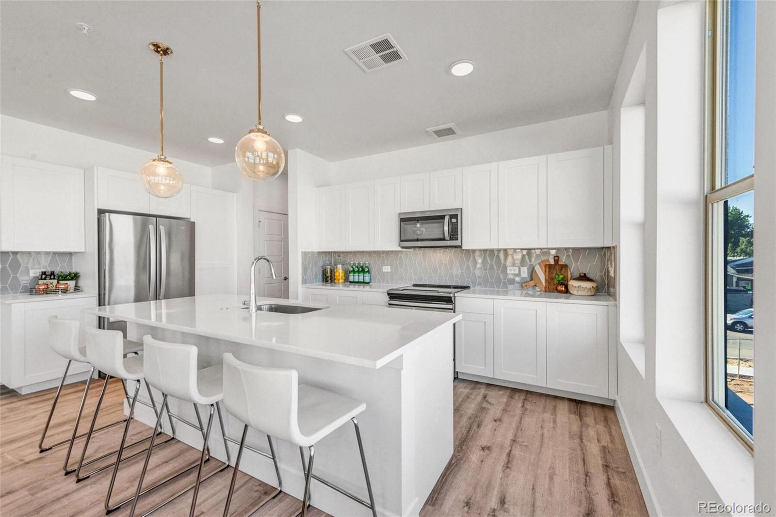 Photo of Listing #4218235