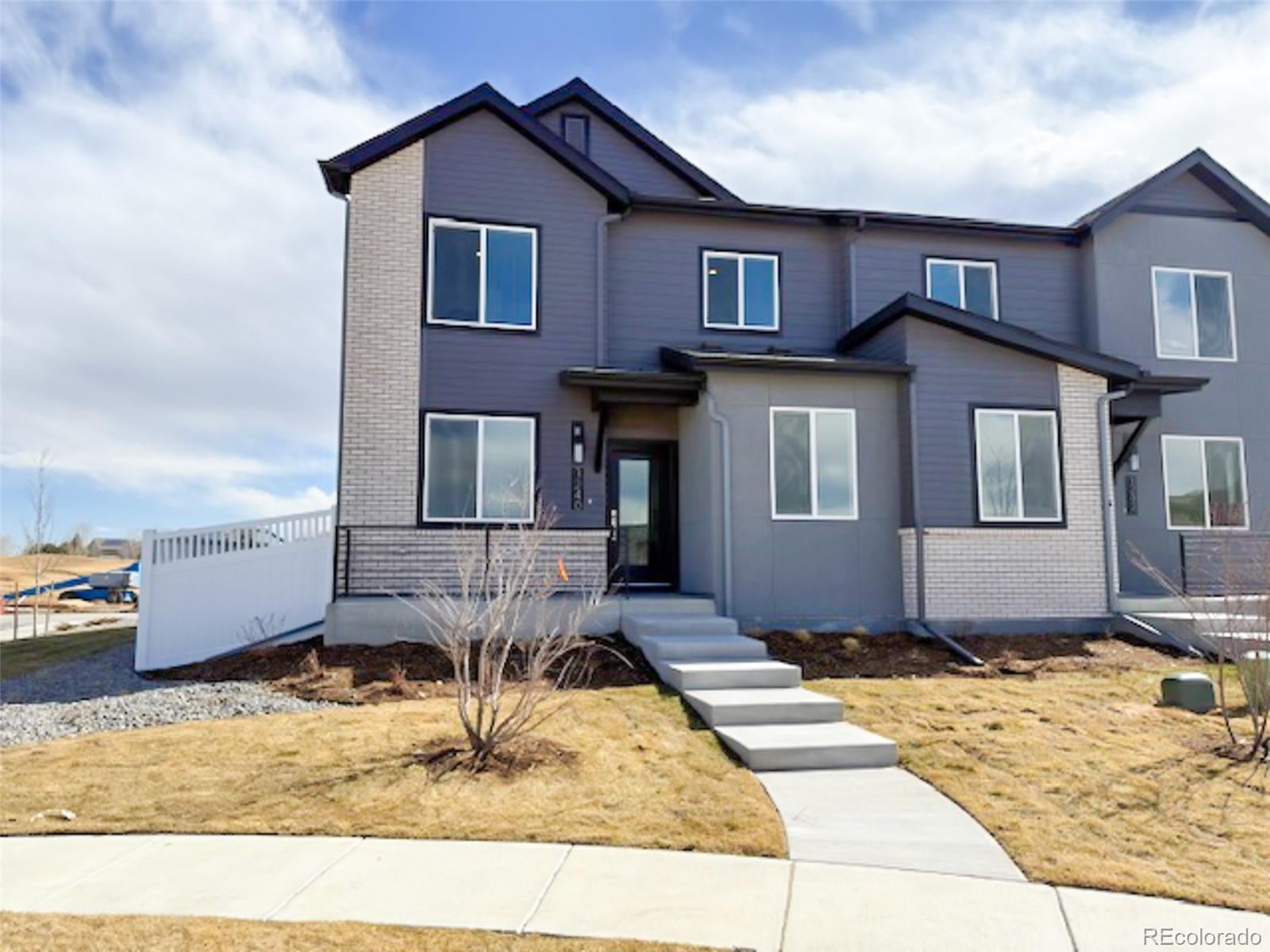 Photo of Listing #4433674