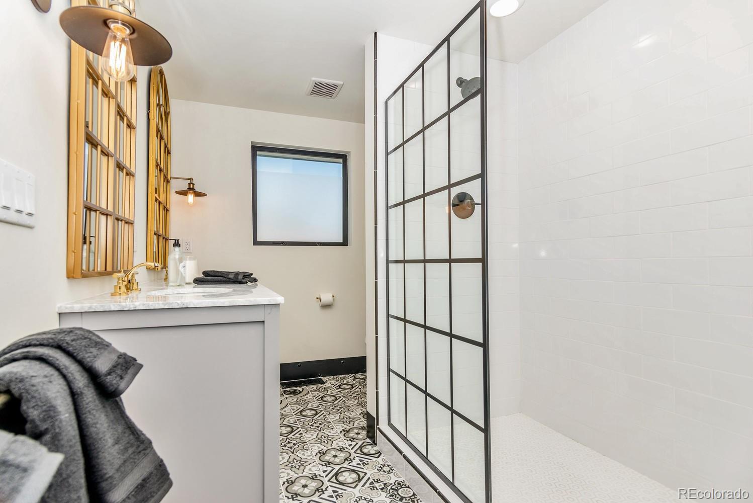 Photo of Listing #4472329