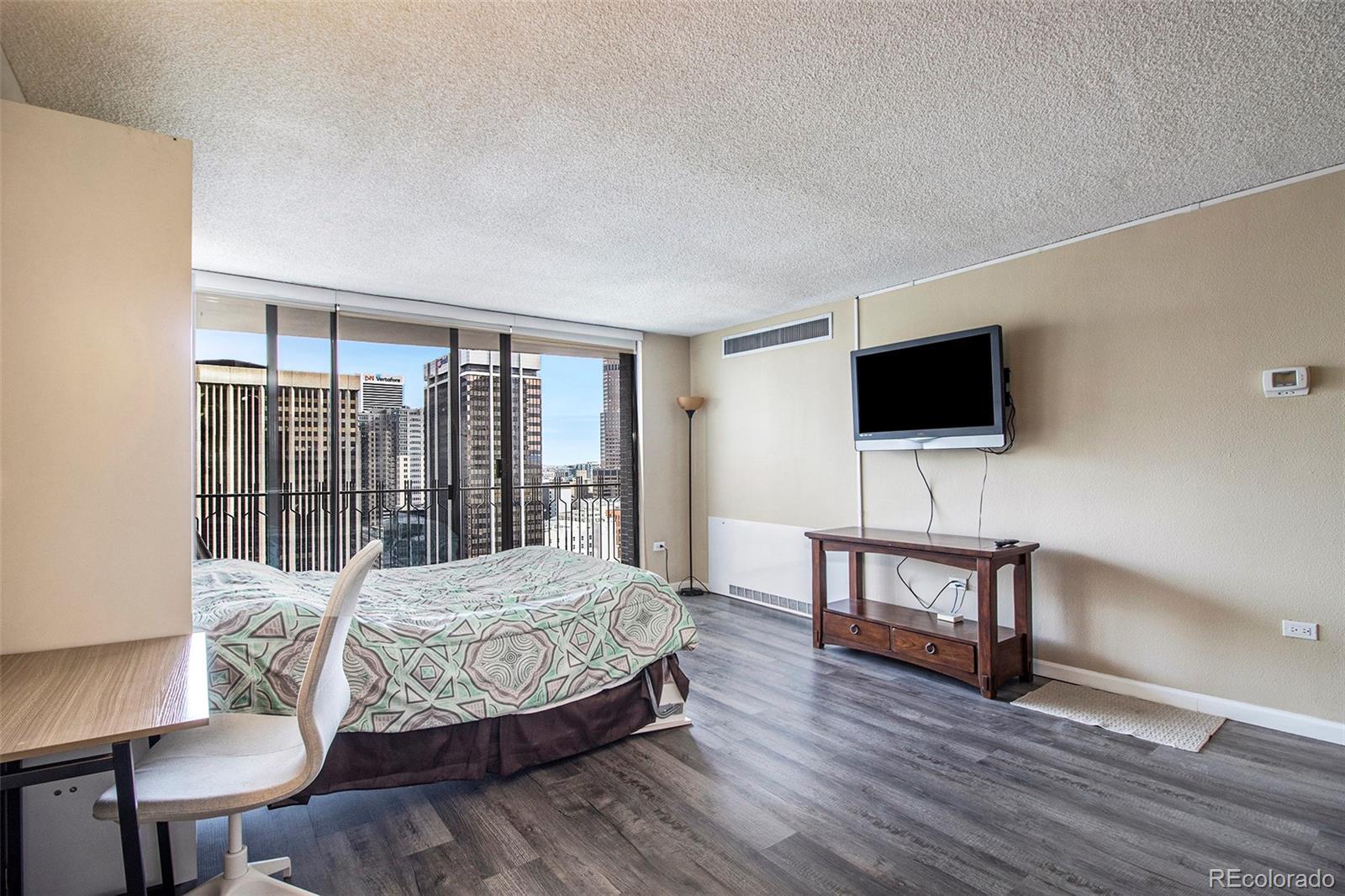 Photo of Listing #4477763