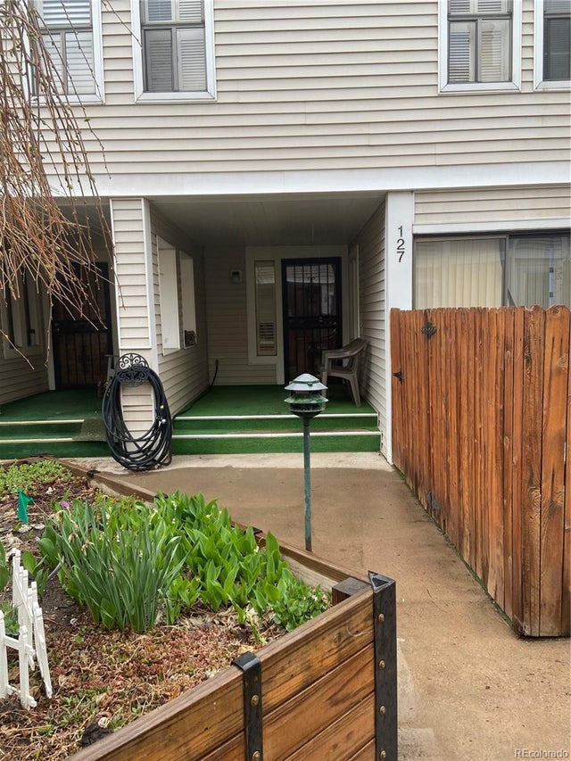 1050 S Monaco Parkway 127, Denver