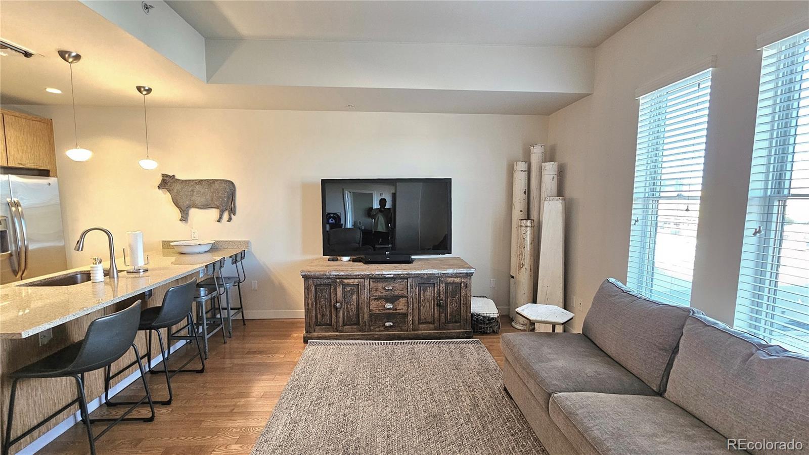 Photo of Listing #5690222