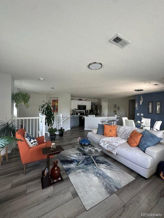 Photo of Listing #7033704