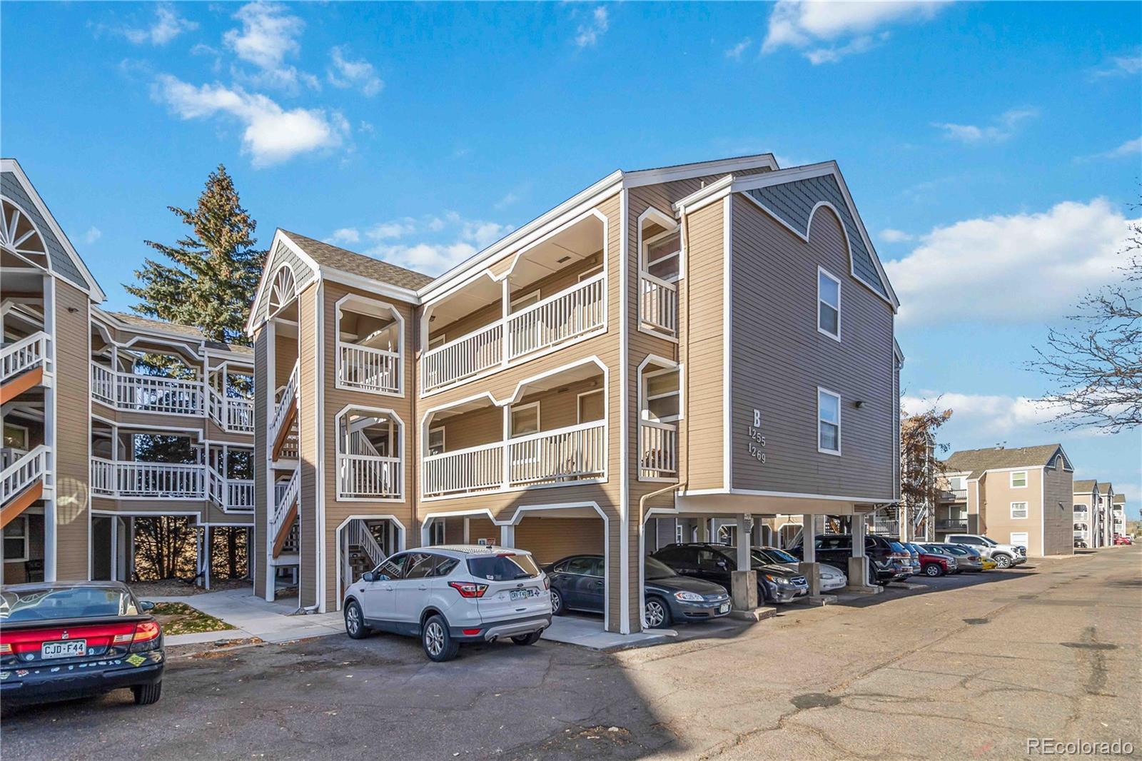 Photo of Listing #7374780