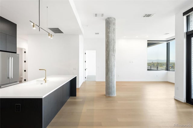 3520 Chestnut Place Ph-1202, Denver