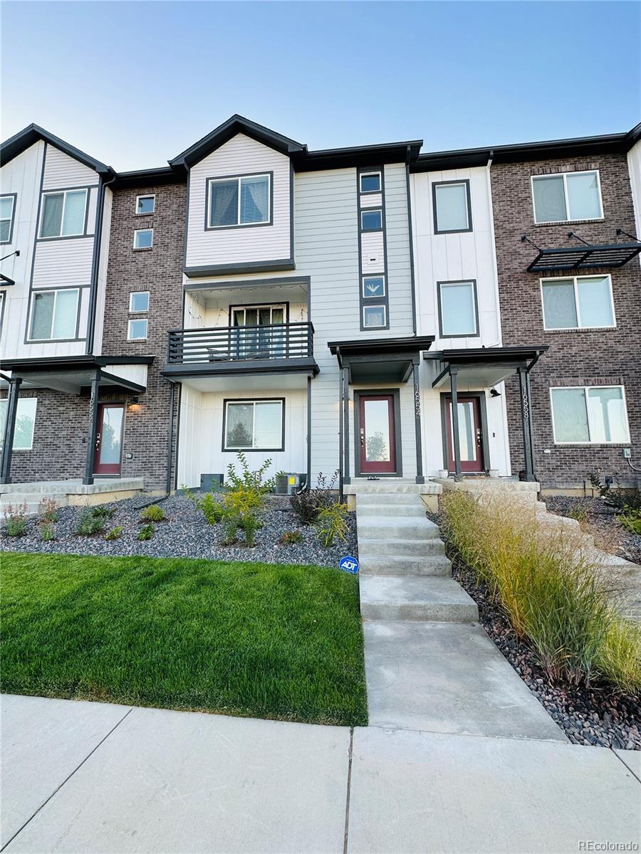 Photo of Listing #8230895