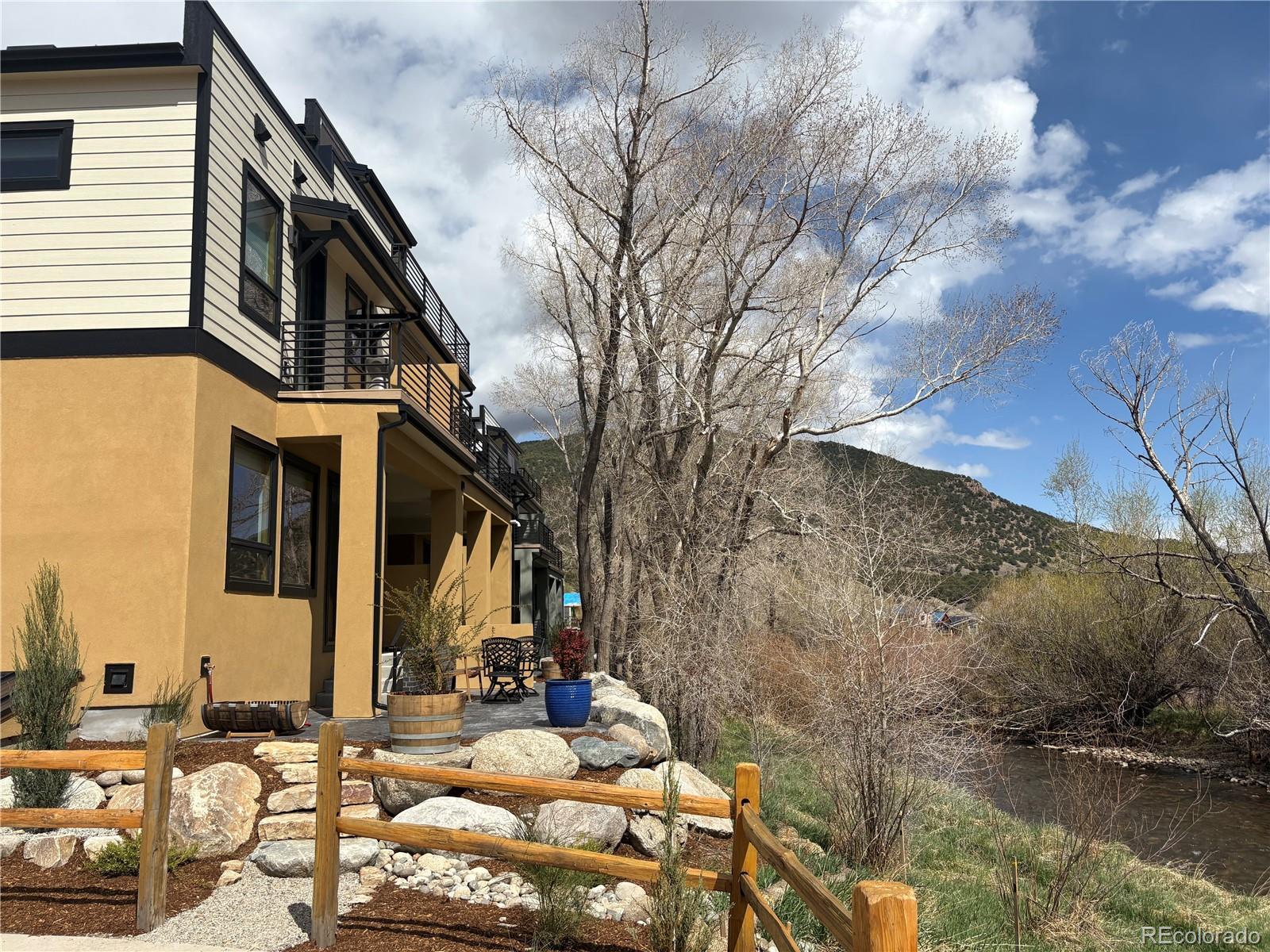 Photo of Listing #8279420