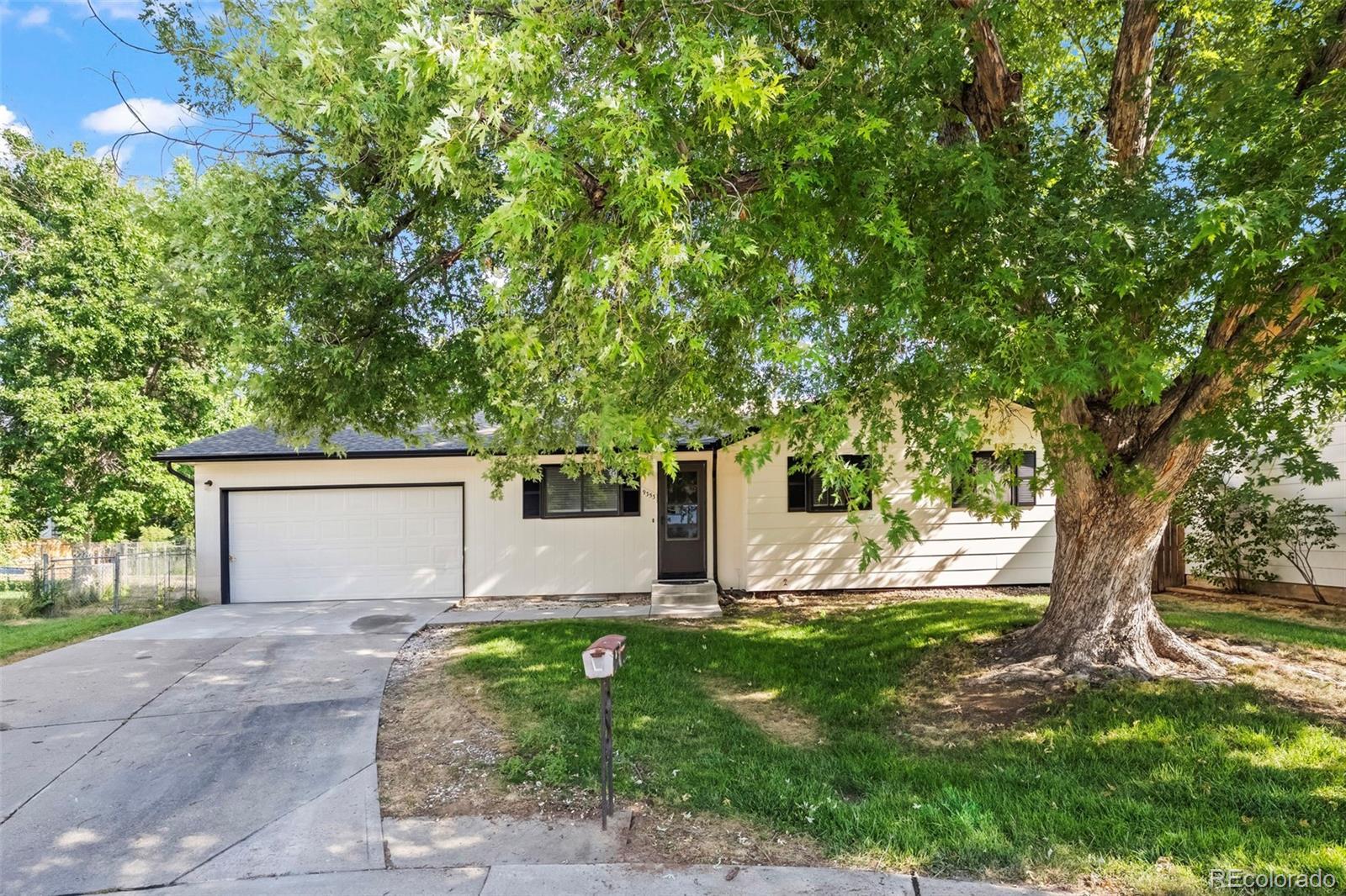 Photo of Listing #8318892