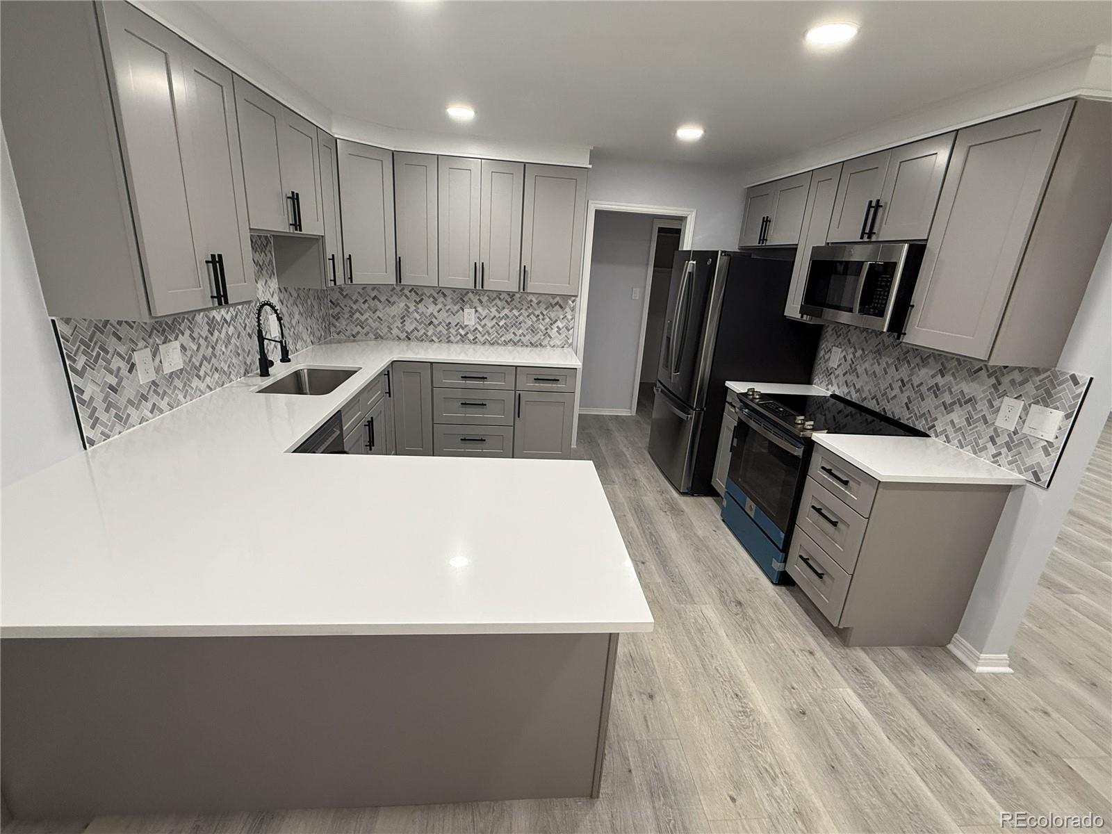 Photo of Listing #8456894