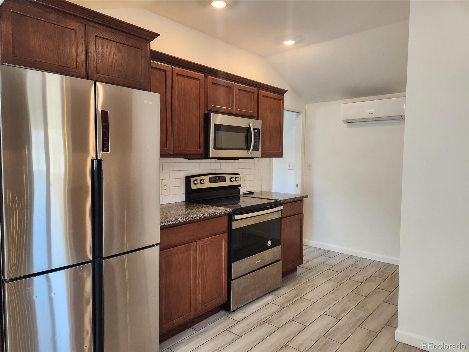 Photo of Listing #8718388