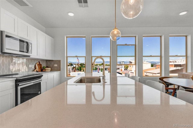 2899 W 52nd Avenue 205, Denver